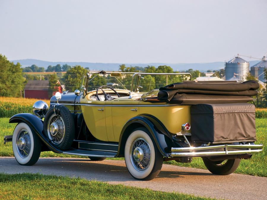  Chrysler Series 77 Dual Cowl Phaeton by Locke 1930 года  (фото 4 из 9)